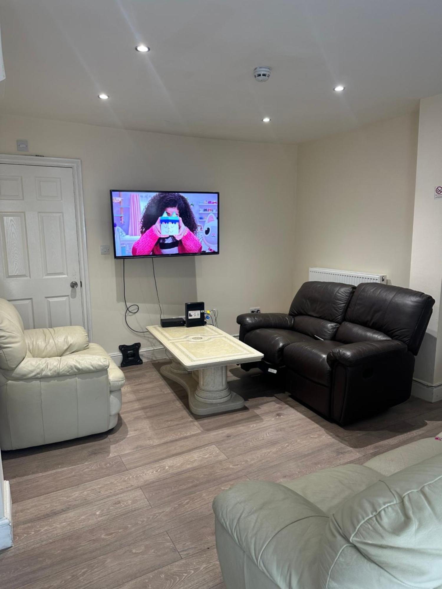 Valentines Guest house *